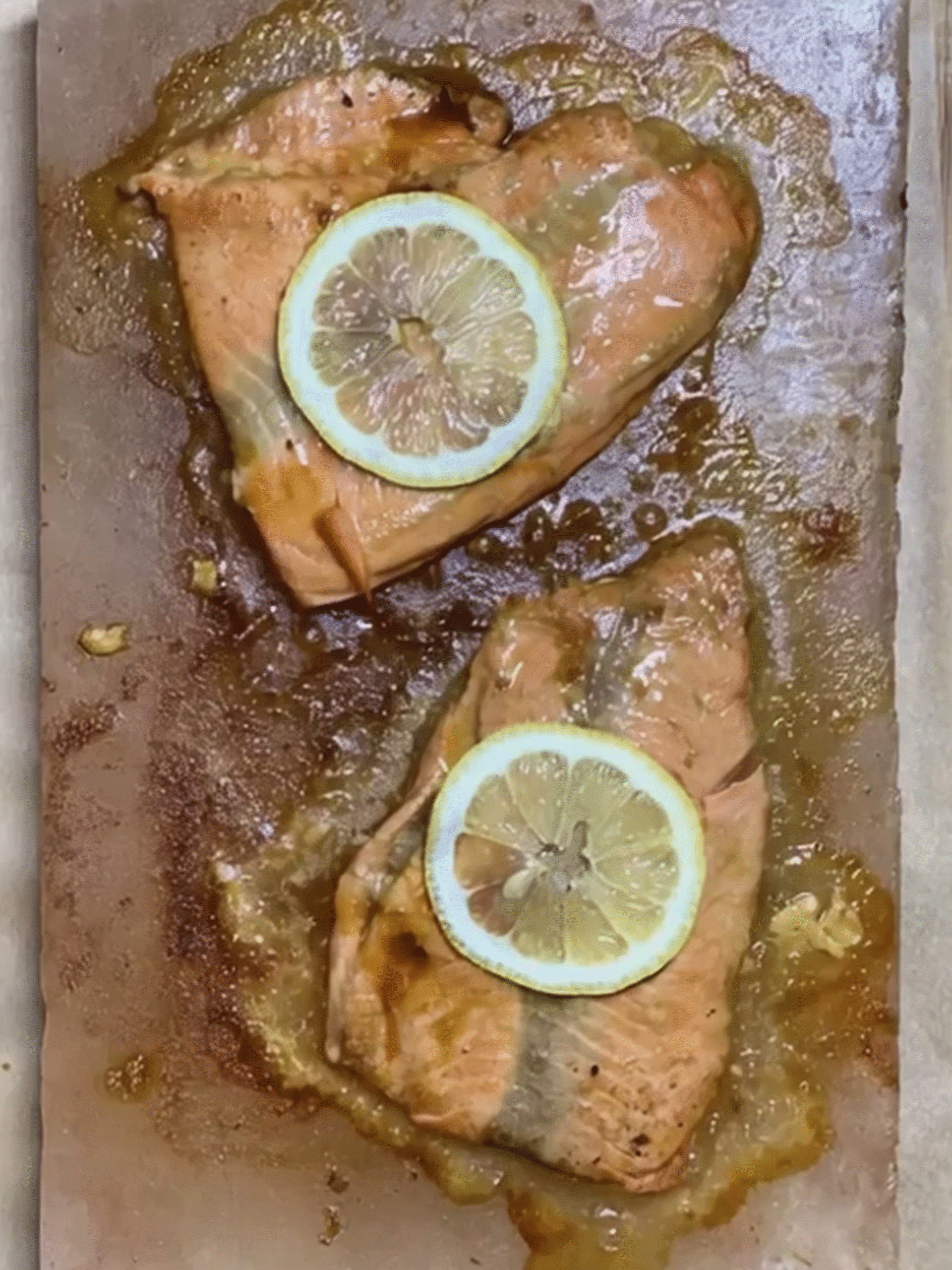 Pink Salt and Lemon Grilled Salmon on Salt Block Pink Salt and Lemon Grilled Salmon